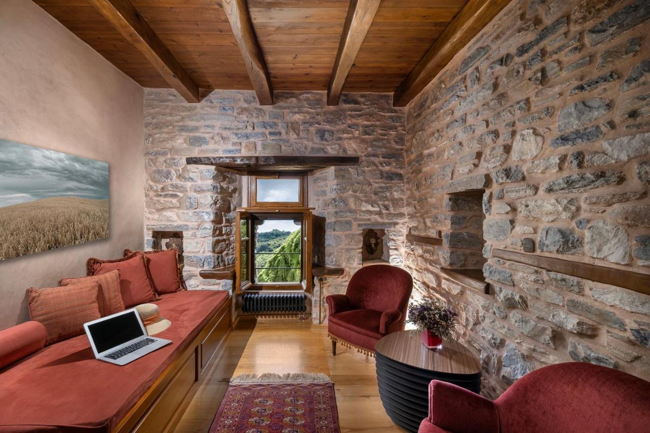 מלון Pinakátai Sakali Mansion מראה חיצוני תמונה