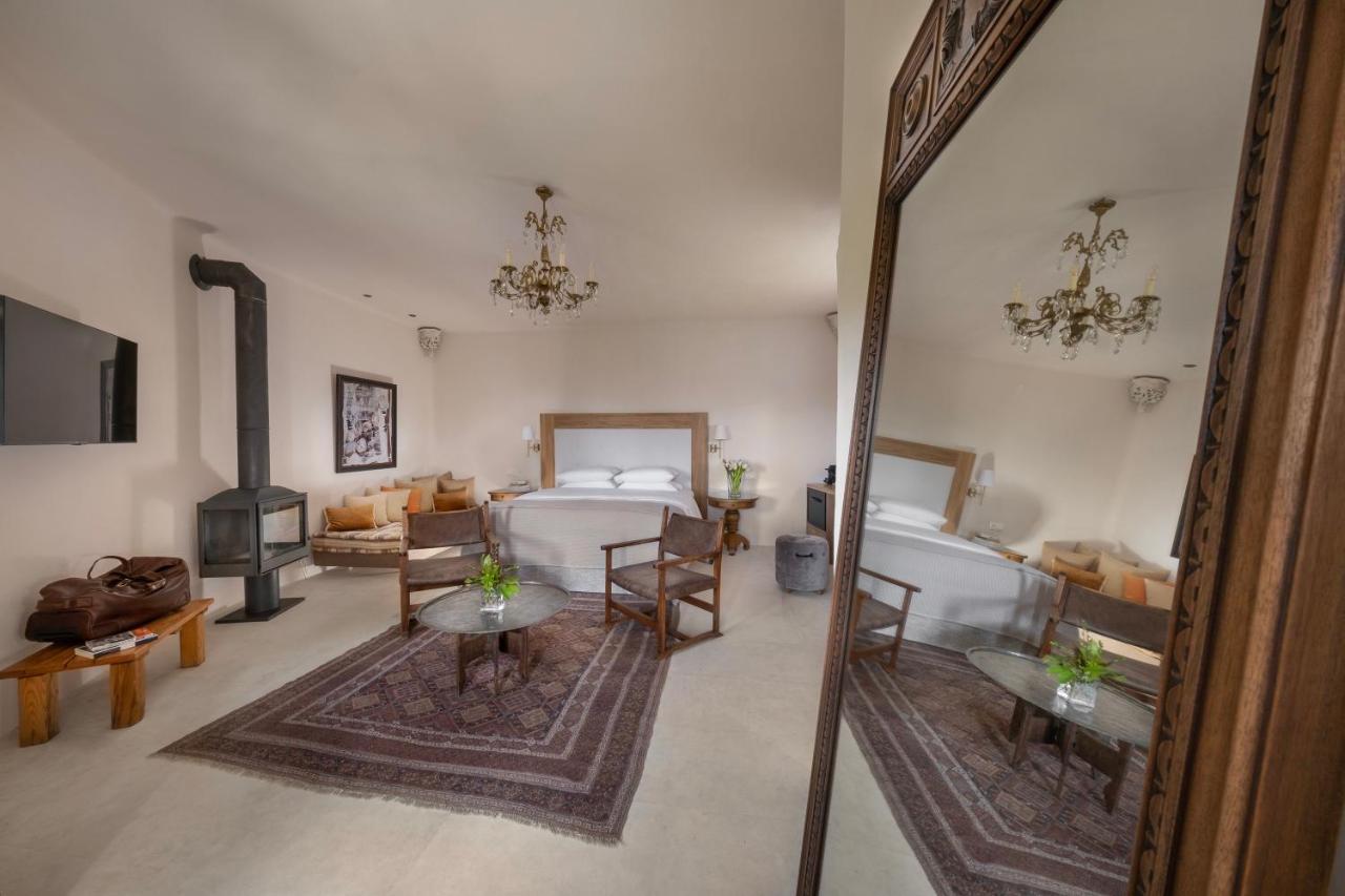 מלון Pinakátai Sakali Mansion מראה חיצוני תמונה