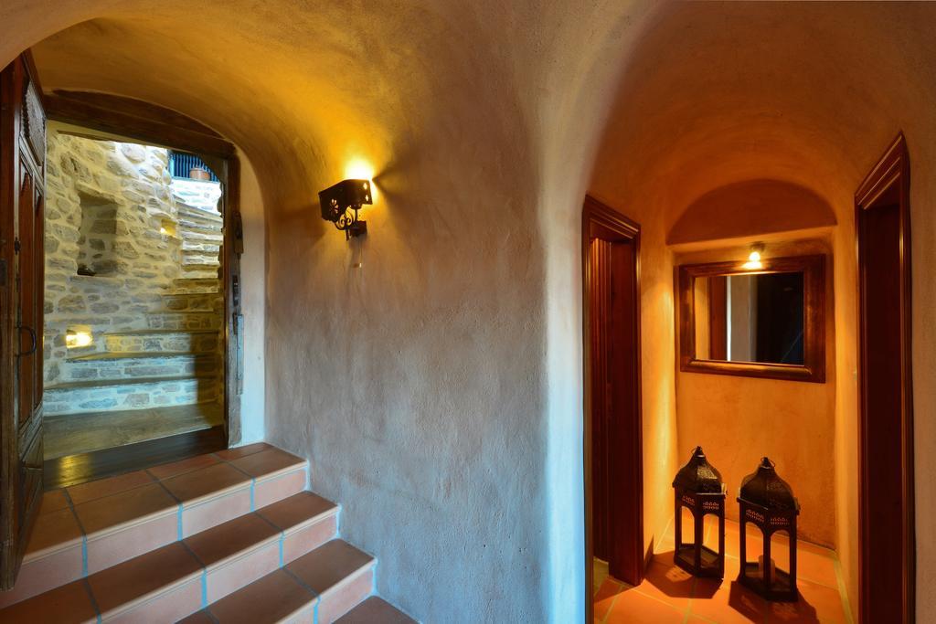 מלון Pinakátai Sakali Mansion מראה חיצוני תמונה